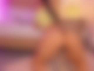 Live cam show with melanie-jeannn - Camel Toe on madthumbs