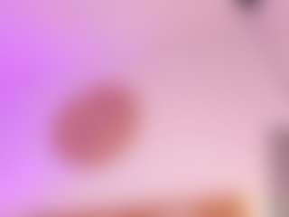 Live cam show with melanie-jeannn - Facial on Camsoda