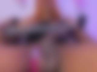 mia-royal's Live Sex Cam Show
