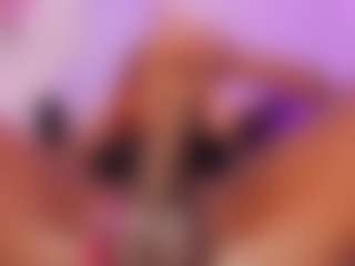 mia-royal's Live Sex Cam Show