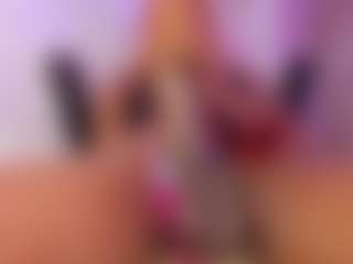 mia-royal's Live Sex Cam Show