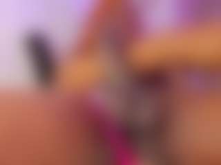 mia-royal's Live Sex Cam Show