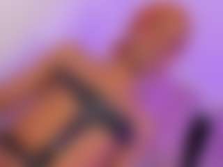 mia-royal's Live Sex Cam Show