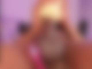 mia-royal's Live Sex Cam Show