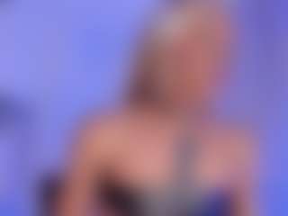 mia-royal's Live Sex Cam Show
