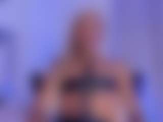 mia-royal's Live Sex Cam Show