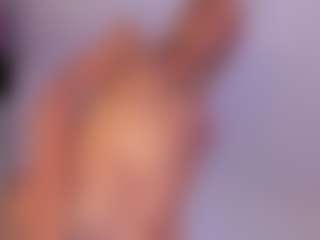 Live cam show with mia-royal - Tease on TeamSkeetLive