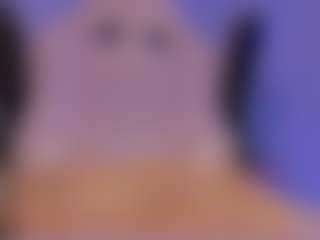 Live cam show with mia-royal - Small Tits on StripNow