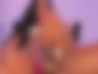 mia-royal's Live Sex Cam Show