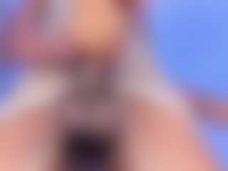 Live cam show with mia-royal - Blonde Hair on Camsoda