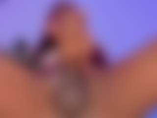 Live cam show with mia-royal - Brown Eyes on Camsoda