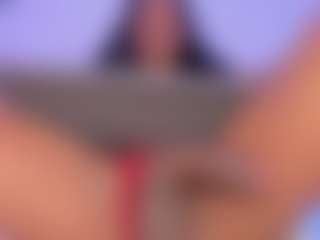 Live cam show with mia-royal - Small Tits on studioflirtlive.com