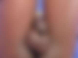Live cam show with mia-royal - Blue Eyes on Camsoda