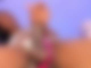 mia-royal's Live Sex Cam Show