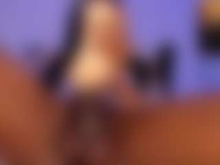 Live cam show with mia-royal - Brown Eyes on Camsoda