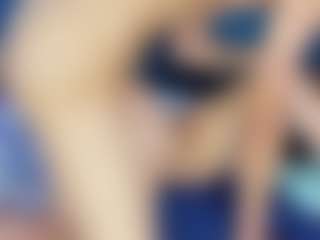 Live cam show with STAR DAVID JAY - Granny Petite on CamClone
