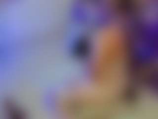 zully-28's Live Sex Cam Show