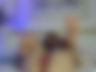 zully-28's Live Sex Cam Show