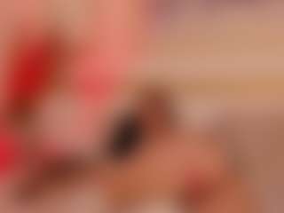 zully-28's Live Sex Cam Show
