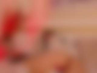 zully-28's Live Sex Cam Show