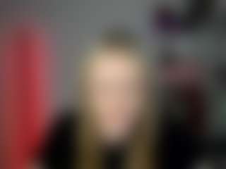 EvelynBlond's Live Sex Cam Show