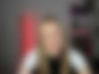 EvelynBlond's Live Sex Cam Show