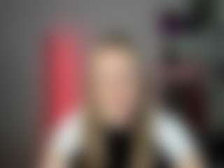 EvelynBlond's Live Sex Cam Show