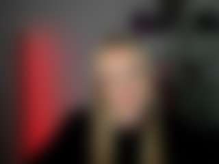 EvelynBlond's Live Sex Cam Show