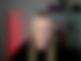 EvelynBlond's Live Sex Cam Show