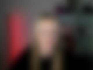 EvelynBlond's Live Sex Cam Show