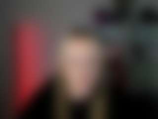 EvelynBlond's Live Sex Cam Show