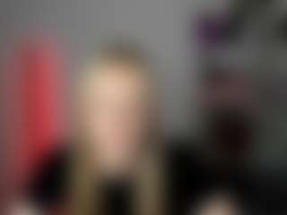EvelynBlond's Live Sex Cam Show