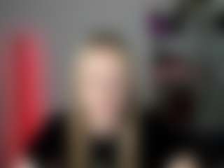 EvelynBlond's Live Sex Cam Show