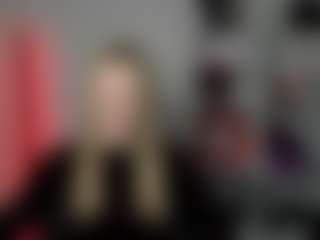 EvelynBlond's Live Sex Cam Show