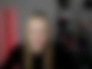 EvelynBlond's Live Sex Cam Show