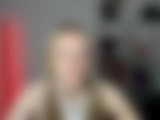 EvelynBlond's Live Sex Cam Show
