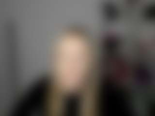 EvelynBlond's Live Sex Cam Show