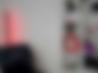 EvelynBlond's Live Sex Cam Show