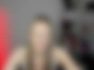 EvelynBlond's Live Sex Cam Show