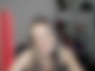 EvelynBlond's Live Sex Cam Show