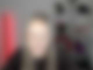 EvelynBlond's Live Sex Cam Show