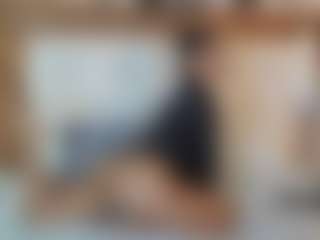Live cam show with Kathamuller - Bedroom on CamwithHer