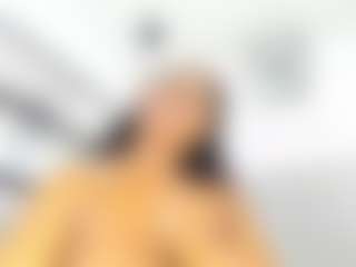 TriexiMars MILF webcam performer live streaming