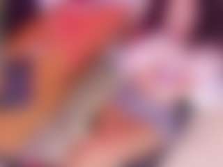 Live cam show with Sofia - Strapon on live18s.com