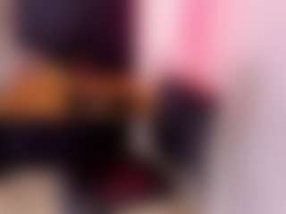 Live cam show with Sofia - Strapon on livesuperchat.net
