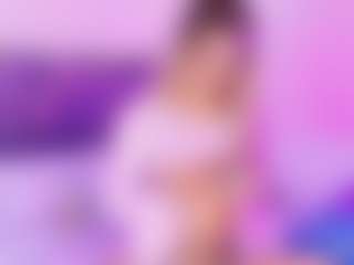 KiaraMichelll's Live Sex Cam Show