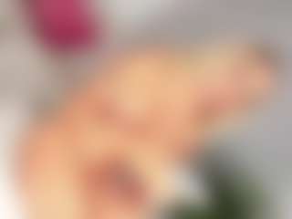 KiaraMichelll's Live Sex Cam Show