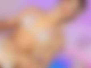 KiaraMichelll's Live Sex Cam Show