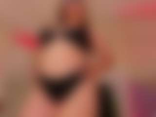 Live cam show with Kiyomi - BBW on SquirtSoMuch