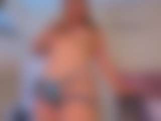 Live cam show with Kiyomi - Lovense on Gym Cam Girls